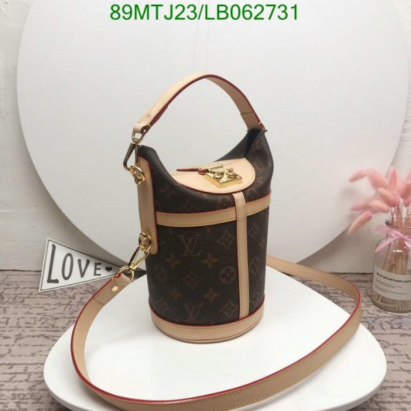 Louis Vuitton AAA+ Replica Monogram Canvas Duffle Bag LB06273153982