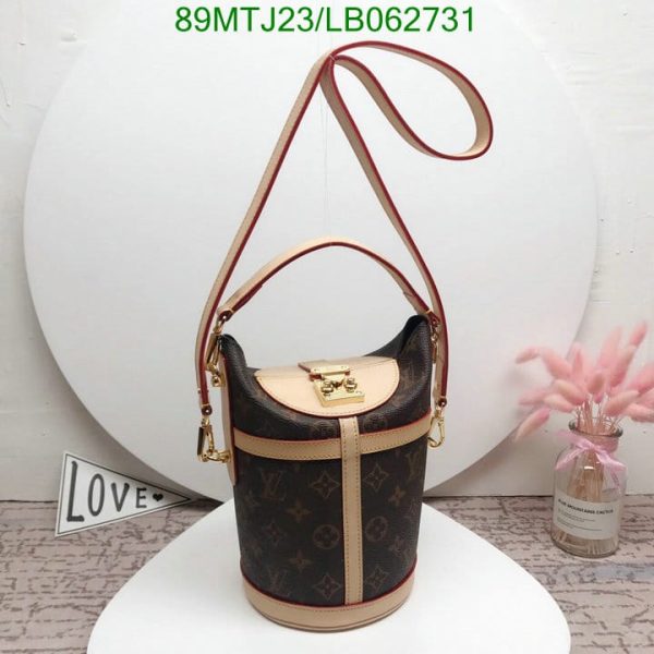 Louis Vuitton AAA+ Replica Monogram Canvas Duffle Bag LB06273153982