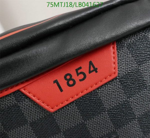 Louis Vuitton AAA+ Replica Monogram Cobalt Discovery Bumbag  LB04162773654