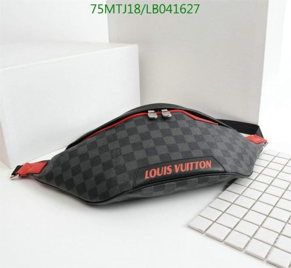 Louis Vuitton AAA+ Replica Monogram Cobalt Discovery Bumbag  LB04162773654