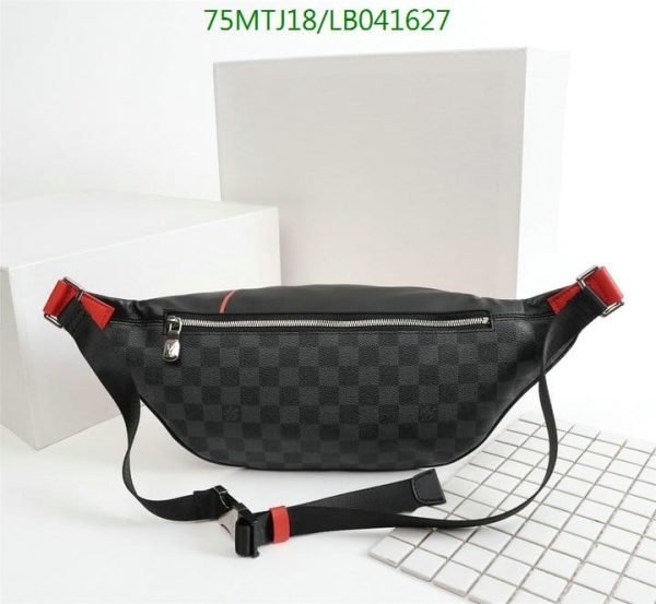 Louis Vuitton AAA+ Replica Monogram Cobalt Discovery Bumbag  LB04162773654