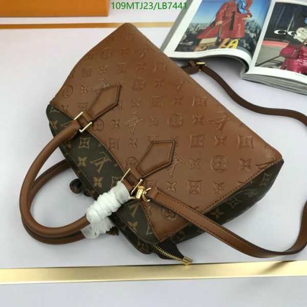 Louis Vuitton AAA+ Replica Montaigne MM Bag LB74413745829