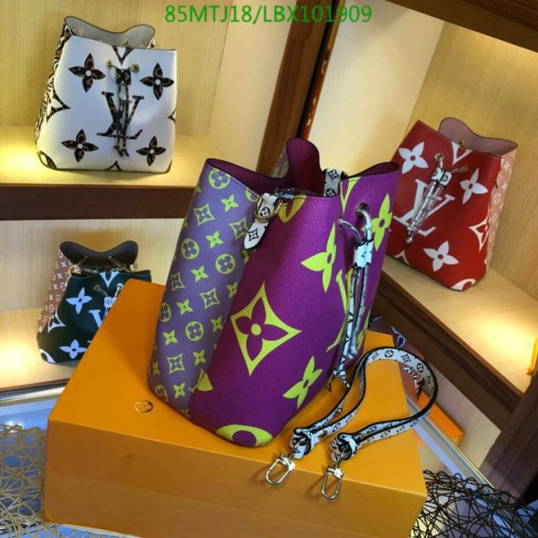 Louis Vuitton AAA+ Replica  Neonoe Jungle White Coated Canvas LBX1019093256