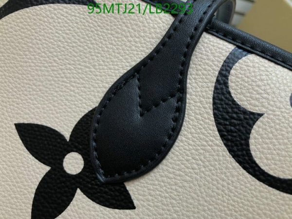 Louis Vuitton AAA+ Replica Neverfull MM Bag LB22935963147