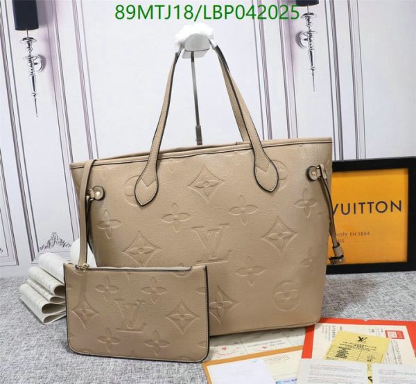 Louis Vuitton AAA+ Replica Neverfull MM Handbag LBP0420257423