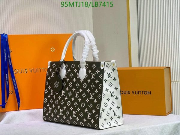 Louis Vuitton AAA+ Replica Neverfull MM leather tote bag LB74158014765