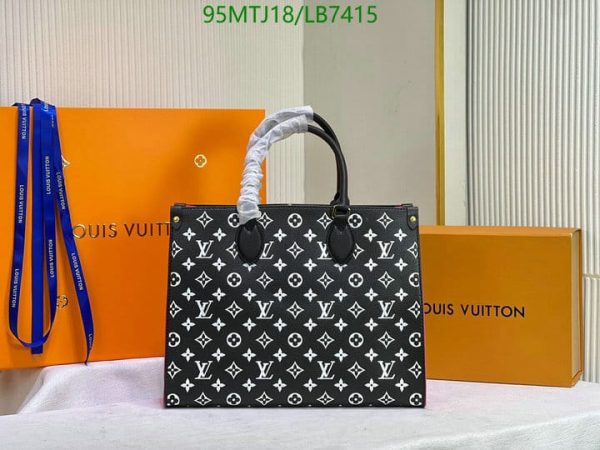 Louis Vuitton AAA+ Replica Neverfull MM leather tote bag LB74158014765