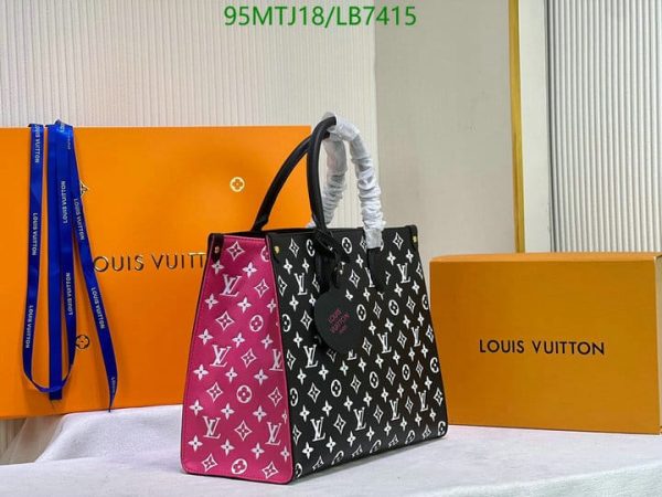 Louis Vuitton AAA+ Replica Neverfull MM leather tote bag LB74158014765