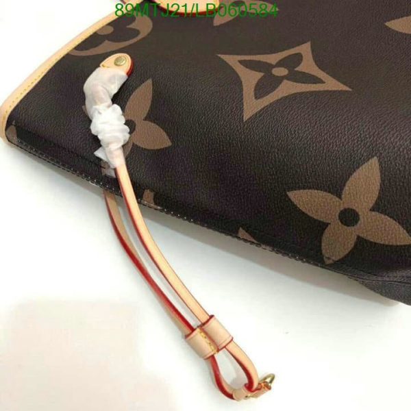 Louis Vuitton AAA+ Replica Neverfull Tote Bag LB06058452648