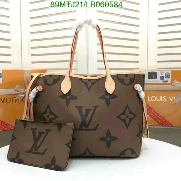 Louis Vuitton AAA+ Replica Neverfull Tote Bag LB06058452648