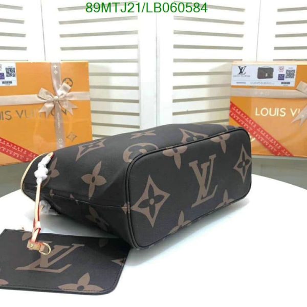 Louis Vuitton AAA+ Replica Neverfull Tote Bag LB06058452648