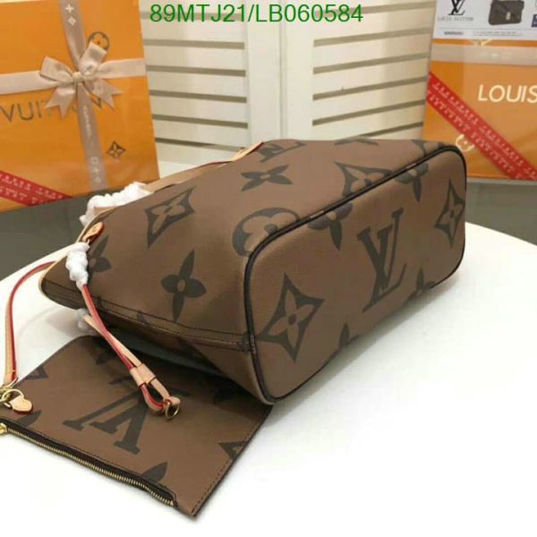 Louis Vuitton AAA+ Replica Neverfull Tote Bag LB06058452648