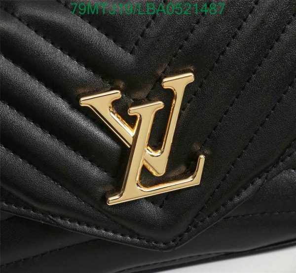 Louis Vuitton AAA+ Replica New Wave Multi Pochette Bag LBA0521487523