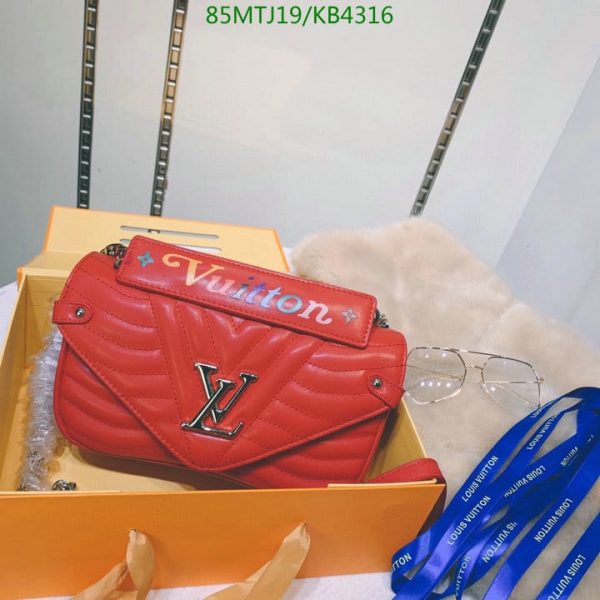 Louis Vuitton AAA+ Replica New Wave Shoulder Bag KB43165432987