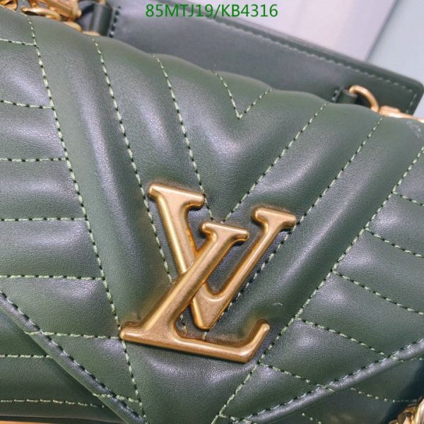 Louis Vuitton AAA+ Replica New Wave Shoulder Bag KB43165432987