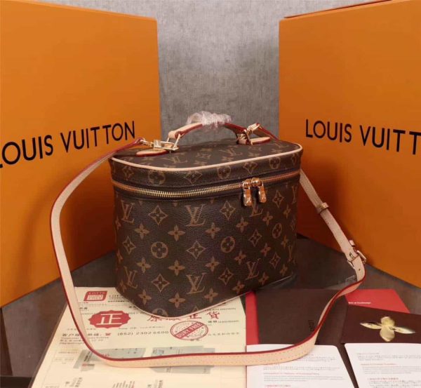 Louis Vuitton AAA+ Replica Nice BB Toiletry Pouch Bag LB06010282346