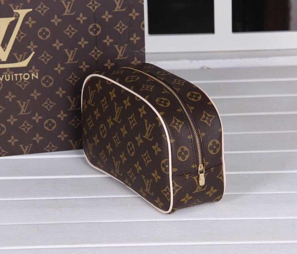 Louis Vuitton AAA+ Replica Nice Nano Toiletry Pouch LB07188950786