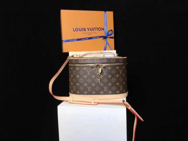 Louis Vuitton AAA+ Replica Nice Vanity Bag Cosmetic Case LB06010387219