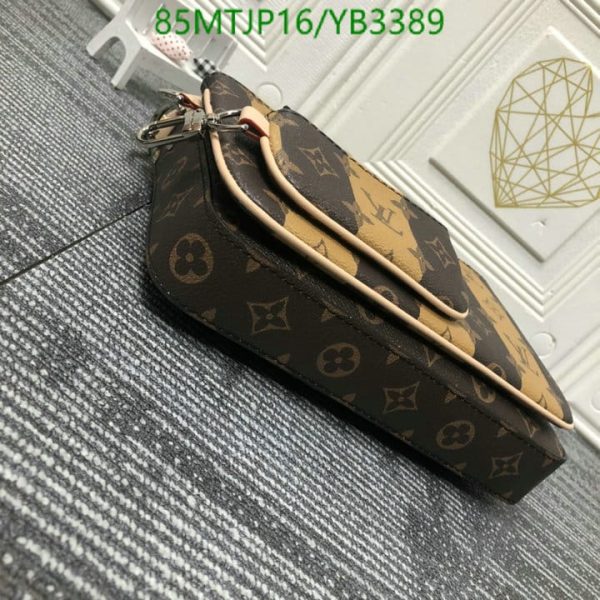 Louis Vuitton AAA+ Replica Nigo Trio Messenger Bag YB33898963547