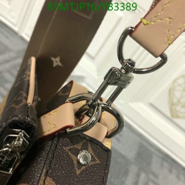 Louis Vuitton AAA+ Replica Nigo Trio Messenger Bag YB33898963547