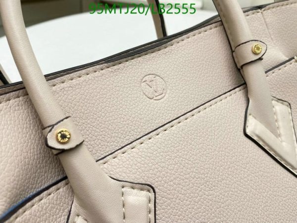 Louis Vuitton AAA+ Replica On My Side MM Shoulder Bag LB25554785236