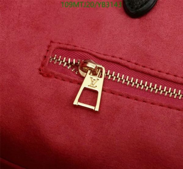 Louis Vuitton AAA+ Replica OnTheGo Tote Leather and Teddy Shearling GM Bag YB31438963214