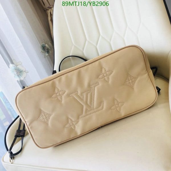 Louis Vuitton AAA+ Replica Onthego Hand Bag YB29065697165