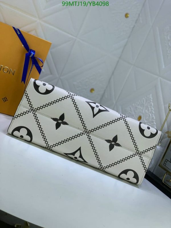 Louis Vuitton AAA+ Replica Onthego MM YB40984520168