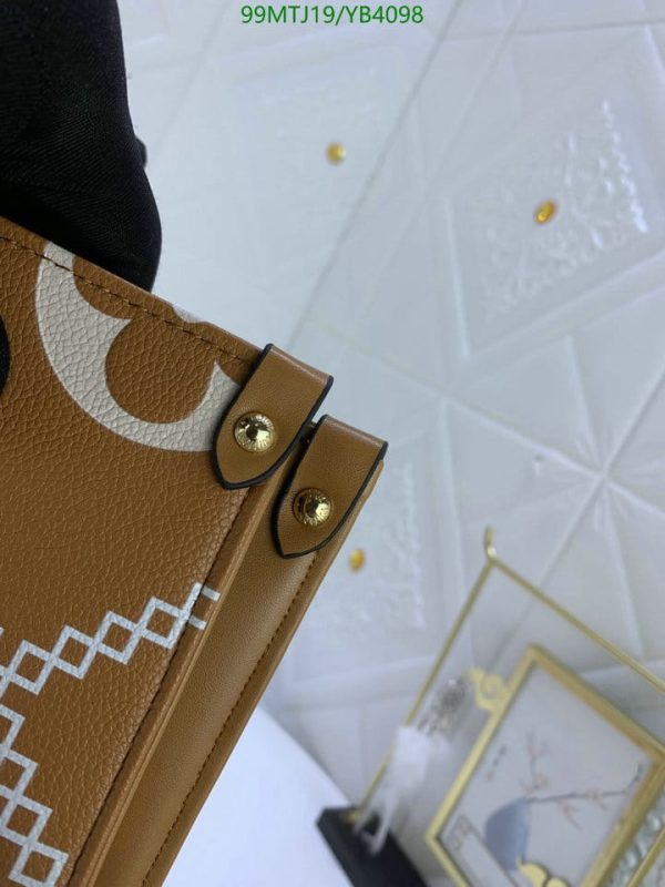 Louis Vuitton AAA+ Replica Onthego MM YB40984520168