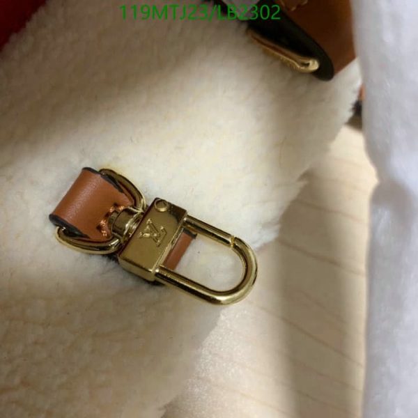 Louis Vuitton AAA+ Replica Onthego Teddy Fleece Tote Bag LB23025698712