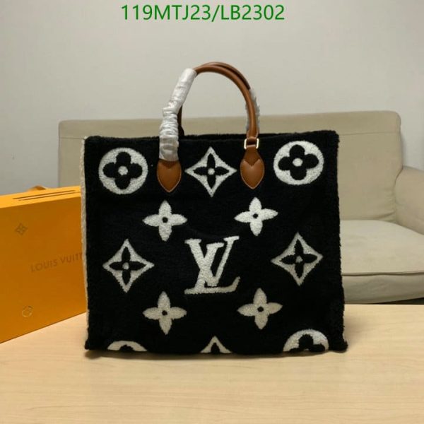 Louis Vuitton AAA+ Replica Onthego Teddy Fleece Tote Bag LB23025698712