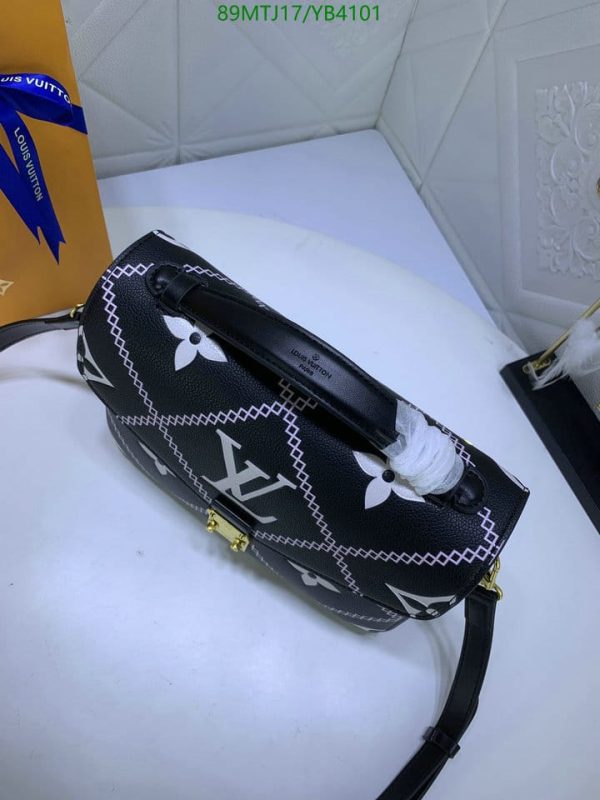 Louis Vuitton AAA+ Replica Pochette Metis Bag YB41017512340