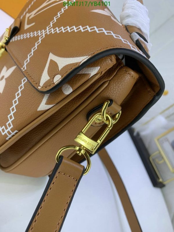 Louis Vuitton AAA+ Replica Pochette Metis Bag YB41017512340