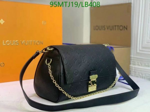 Louis Vuitton AAA+ Replica Pochette Metis in Black LB40884356908