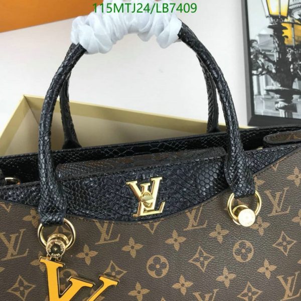 Louis Vuitton AAA+ Replica Popincourt PM shoulder bag LB74093264789