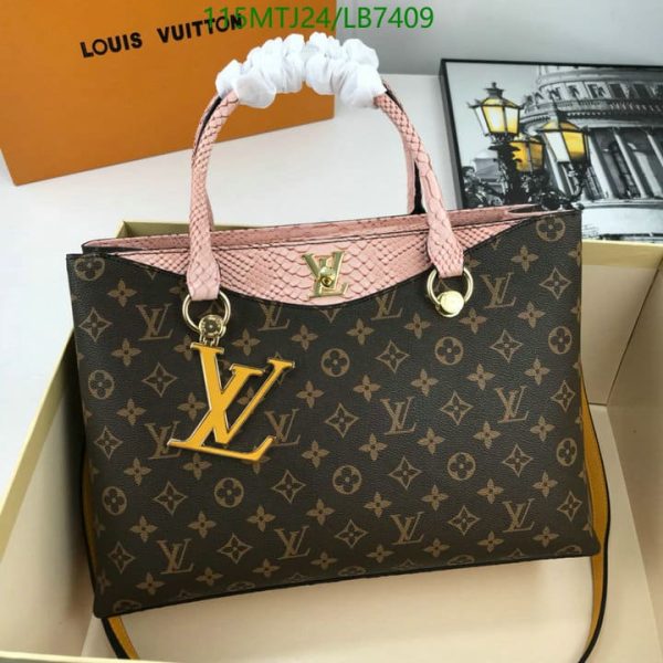 Louis Vuitton AAA+ Replica Popincourt PM shoulder bag LB74093264789