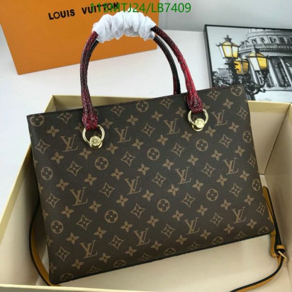 Louis Vuitton AAA+ Replica Popincourt PM shoulder bag LB74093264789