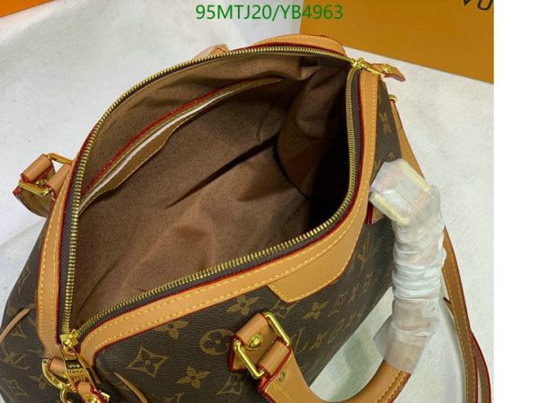 Louis Vuitton AAA+ Replica Retiro PM Bag YB49634367893