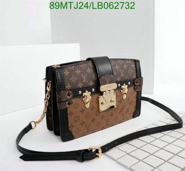 Louis Vuitton AAA+ Replica Reverse Trunk Clutch Bag LB06273251378