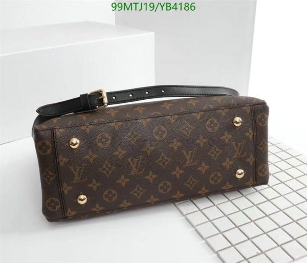 Louis Vuitton AAA+ Replica Sag Plat BB Bag YB41868574123