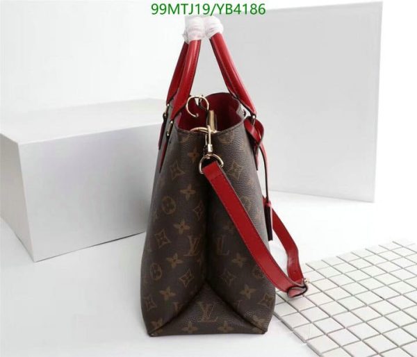 Louis Vuitton AAA+ Replica Sag Plat BB Bag YB41868574123