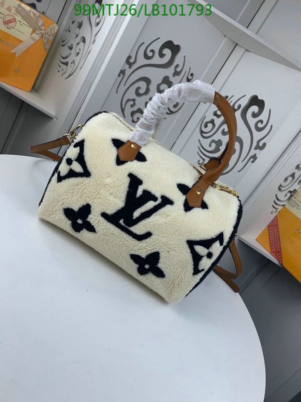 Louis Vuitton AAA+ Replica Shearling Teddy Speedy Bandouliere Bag LB10179389354