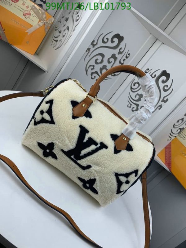 Louis Vuitton AAA+ Replica Shearling Teddy Speedy Bandouliere Bag LB10179389354