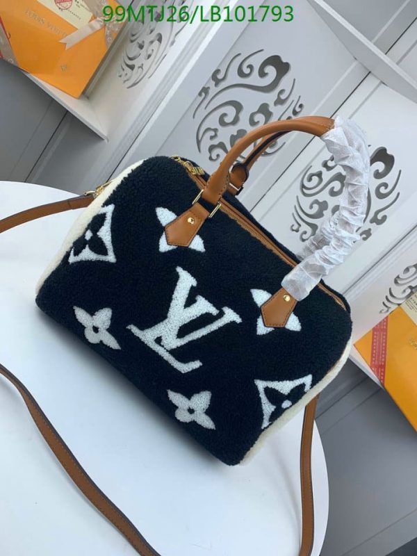 Louis Vuitton AAA+ Replica Shearling Teddy Speedy Bandouliere Bag LB10179389354