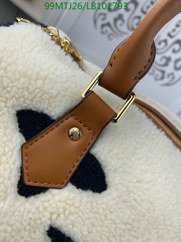 Louis Vuitton AAA+ Replica Shearling Teddy Speedy Bandouliere Bag LB10179389354