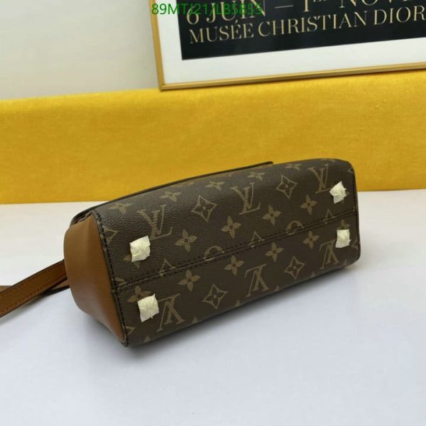 Louis Vuitton AAA+ Replica Sling bag LB58555140389