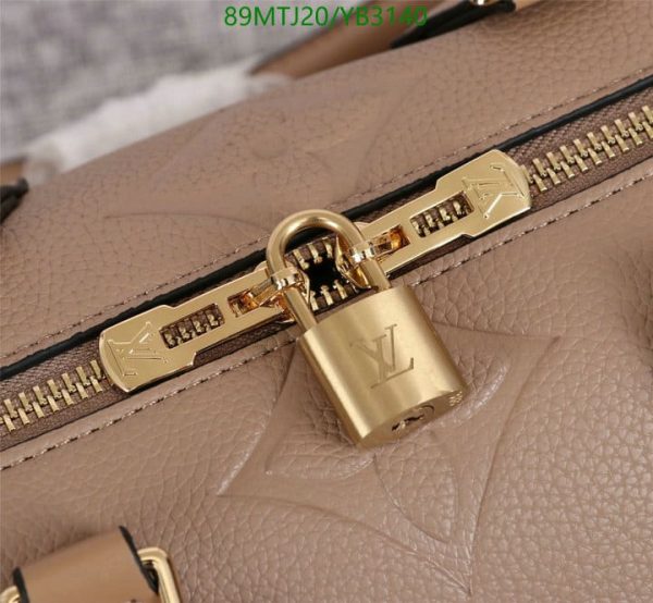 Louis Vuitton AAA+ Replica Speedy Bandouliare Leather Handbag YB31408965413