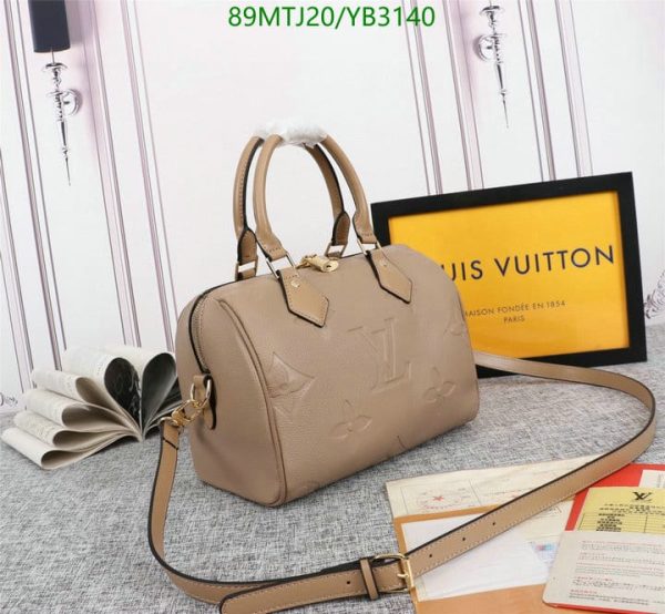 Louis Vuitton AAA+ Replica Speedy Bandouliare Leather Handbag YB31408965413