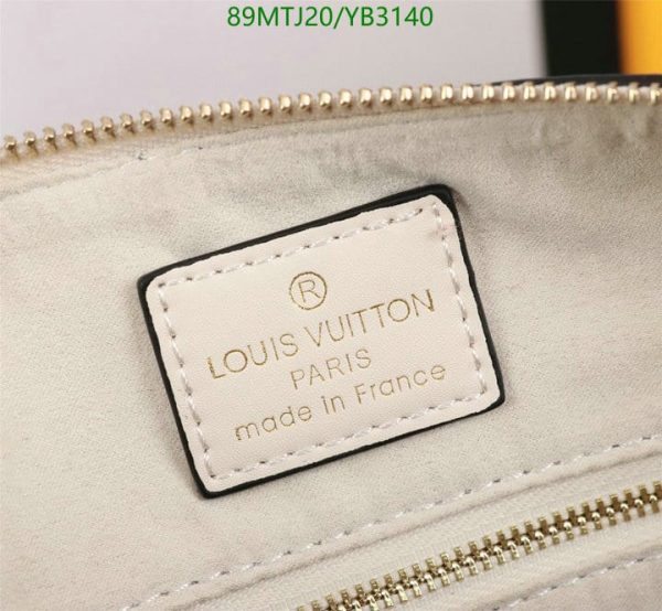 Louis Vuitton AAA+ Replica Speedy Bandouliare Leather Handbag YB31408965413