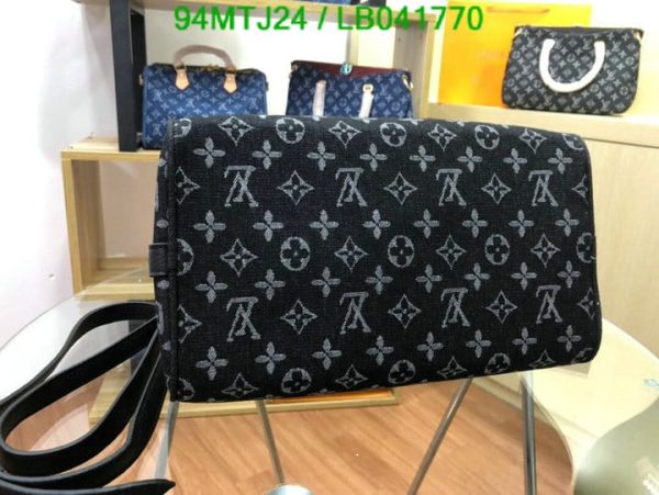 Louis Vuitton AAA+ Replica Speedy New Bandouliere Cross Body Bag LB04177056314